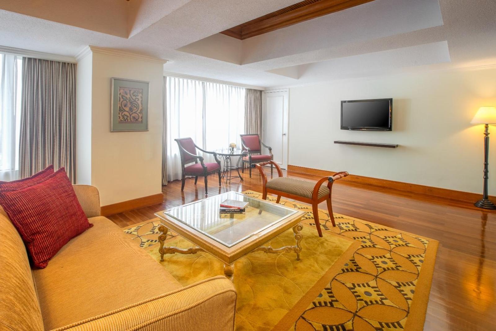 อารยาดุตา บันดุง Hotel ภายนอก รูปภาพ